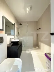 Apartament modern 2 camere, etaj intermediar, parcare, balco 