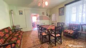 CASĂ CU TEREN GENEROS ȘI PANOURI FOTOVOLTAICE – BLĂJEL 