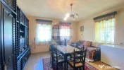 CASĂ CU TEREN GENEROS ȘI PANOURI FOTOVOLTAICE – BLĂJEL 