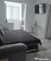 Apartament renovat și mobilat – Zona Salvare 