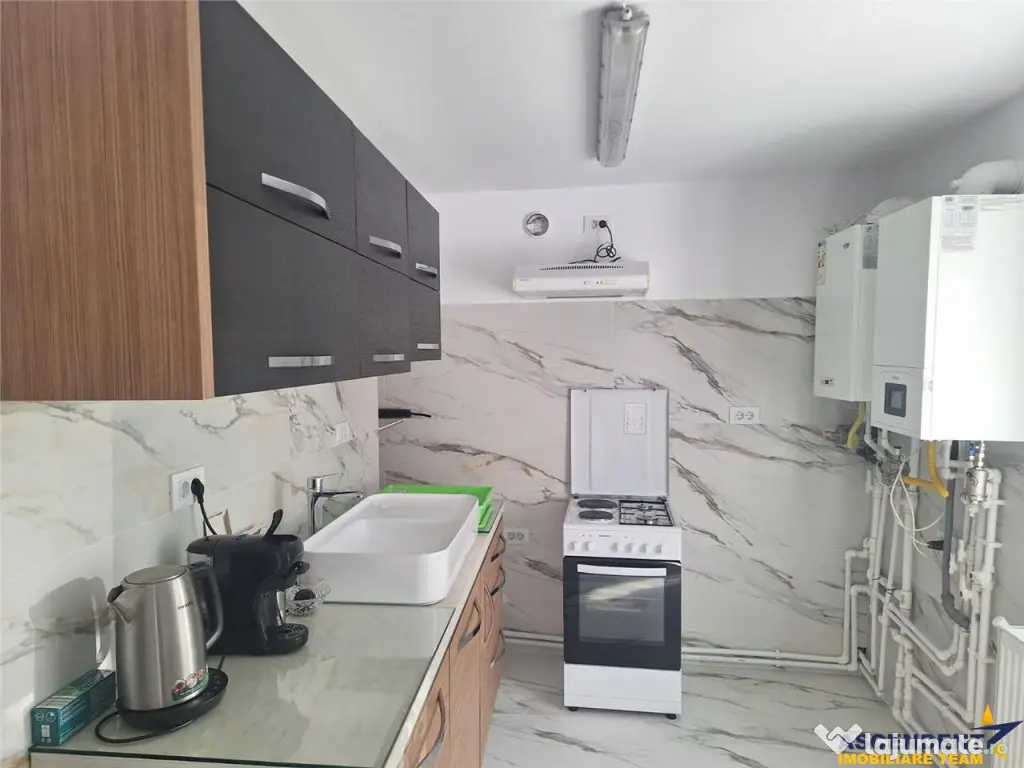Resedinta spatiu profesional de inchiriat, Ghimbav – Centra - Brasov (Brasov)