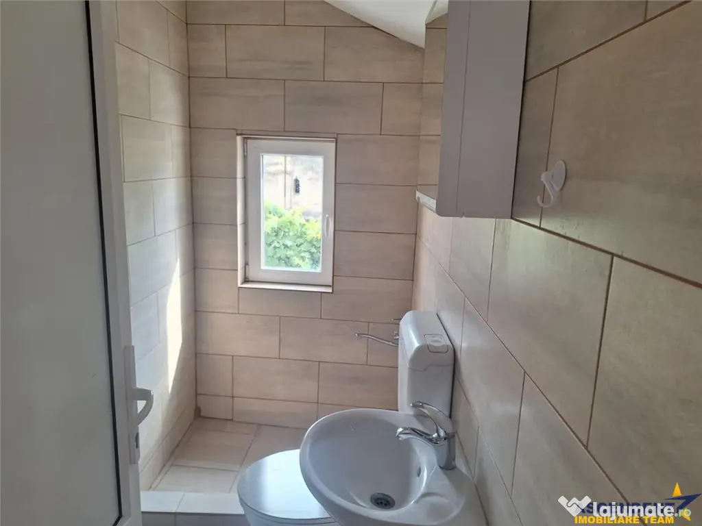 Resedinta spatiu profesional de inchiriat, Ghimbav – Centra - Brasov (Brasov)