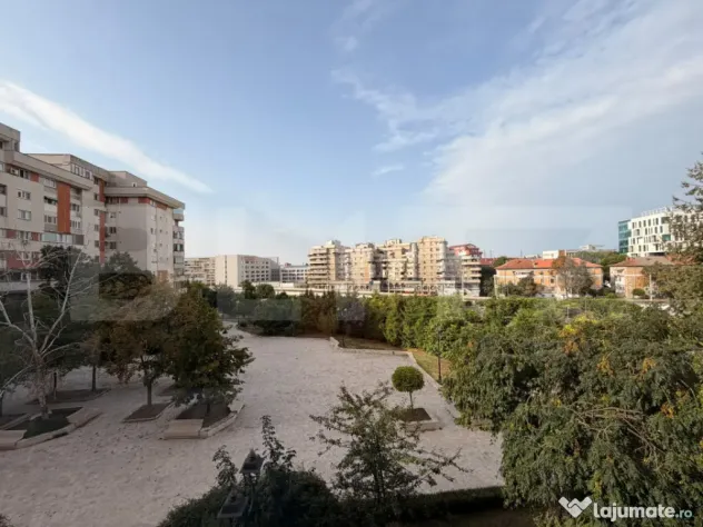 Apartament 4 camere, 100 mp, parcare privata, zona Ultracent - Craiova (Dolj)