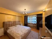 Apartament 4 camere, 100 mp, parcare privata, zona Ultracent 