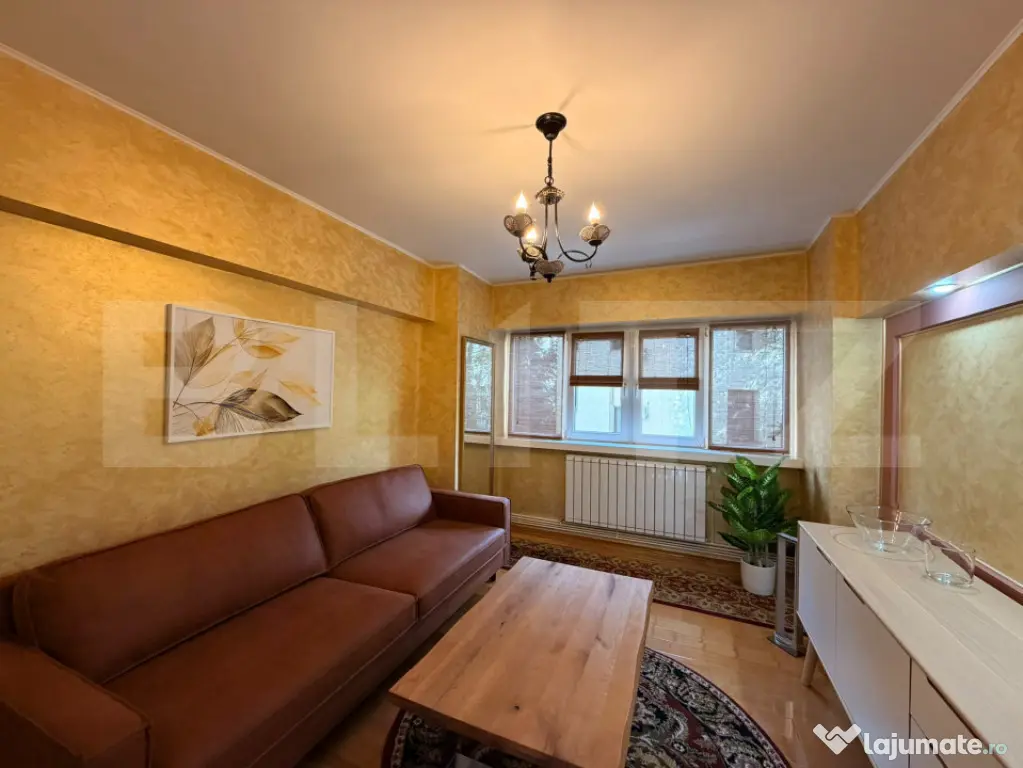 Apartament 4 camere, 100 mp, parcare privata, zona Ultracent - Craiova (Dolj)