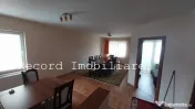 Apartament 2 camere, etaj, 2,parcare privata,Str.Sesul de Sus,Floresti 