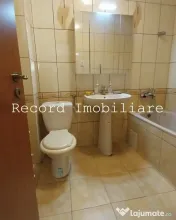 Apartament 2 camere, etaj, 2,parcare privata,Str.Sesul de Sus,Floresti 