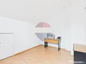 Apartament cu mansardă și garaj de vânzare în zona Domenii 