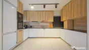 Casă cu 4 camere și teren de 500 mp, în Sânpetru – zona Lempeș 