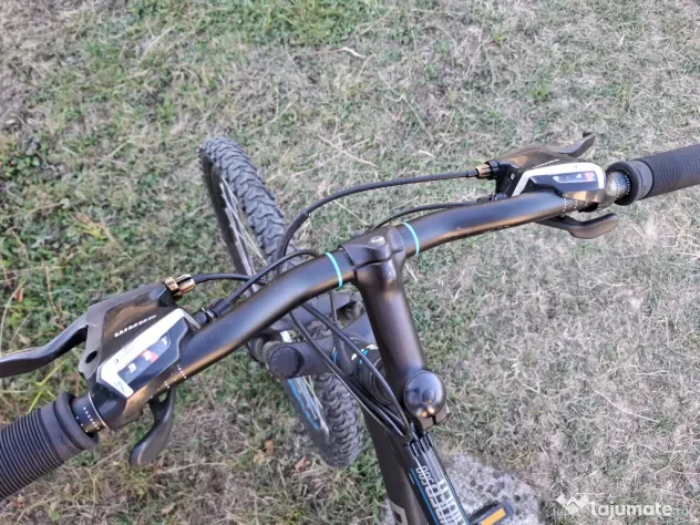 Bicicleta B'Twin, aluminiu,26", frane pe disc, stare excelenta