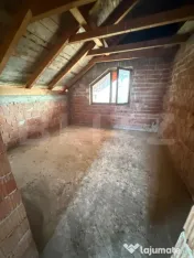 Casa cu 7 camere, 250 mp, zona Mesteacan (Halmeu) 