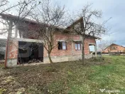 Casa cu 7 camere, 250 mp, zona Mesteacan (Halmeu) 