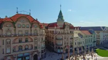 De vânzare apartament 3 camere, ultracentral - Palatul Vulturul Negru