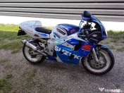 SUZUKI GSXR 600 ! ca NOU 