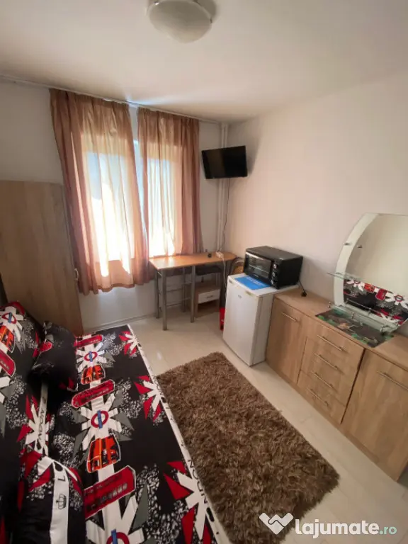 Garsonieră, de închiriat, termen lung, situată în zona I - Constanta (Constanta)