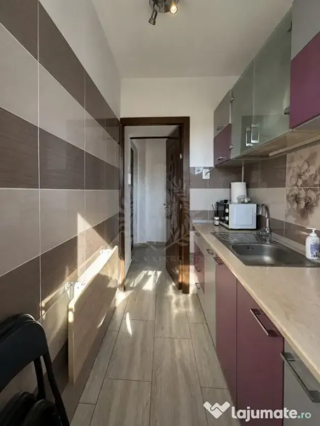 APARTAMENT 2 CAMERE // ZONA VEST - Ploiesti (Prahova)