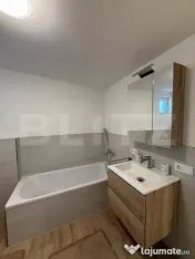 Apartament de inchiriat - 3 camere - Zona Semicentrala - Nou 