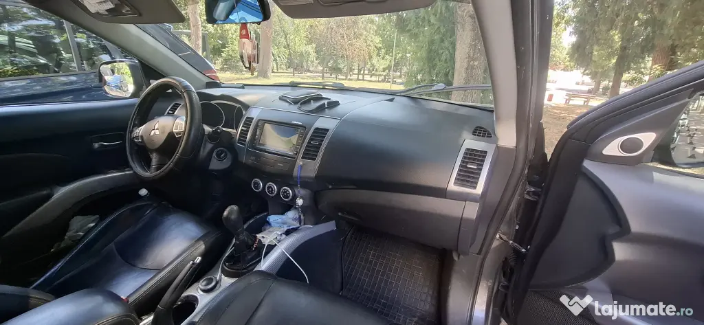 Vand Mitsubishi Outlander II