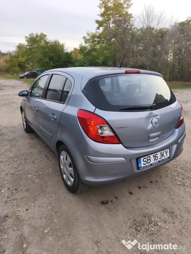 Opel Corsa D 2008 1.2benzina