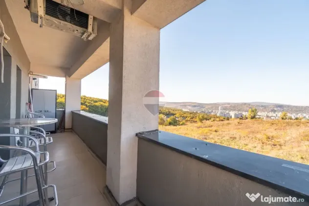 Apartament cu 1.5 camere de vanzare, 40 mp + terasa 12mp, Parcare - Cluj-Napoca (Cluj)