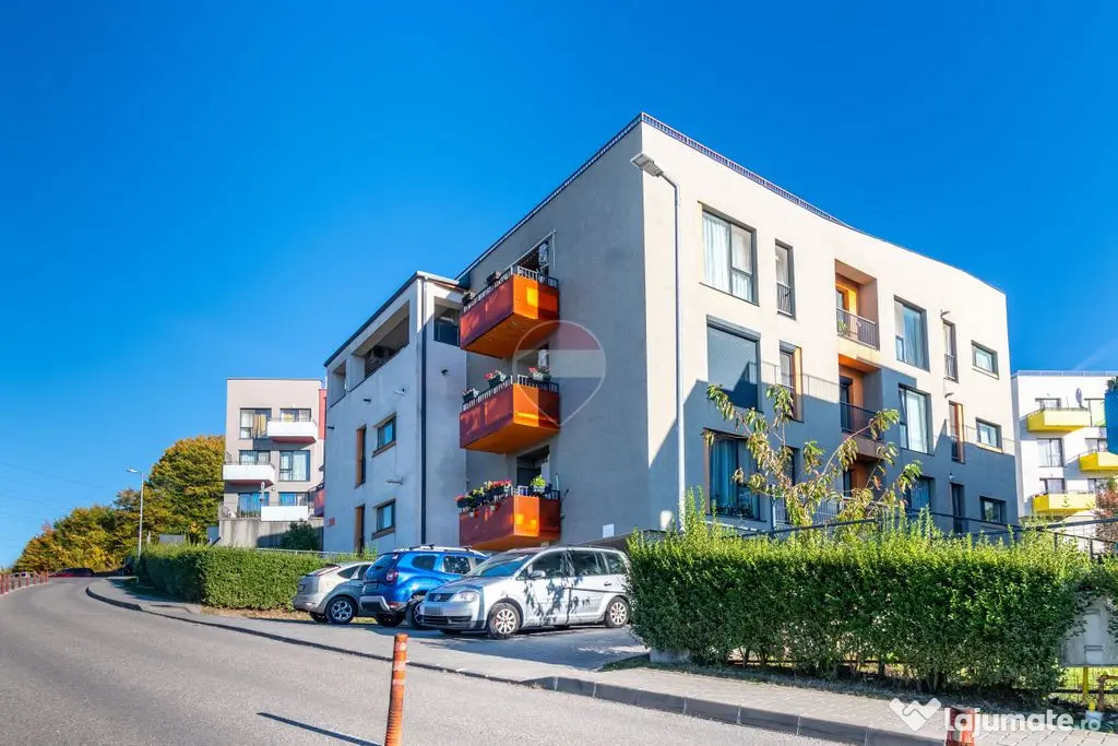 Apartament cu 1.5 camere de vanzare, 40 mp + terasa 12mp, Parcare - Cluj-Napoca (Cluj)