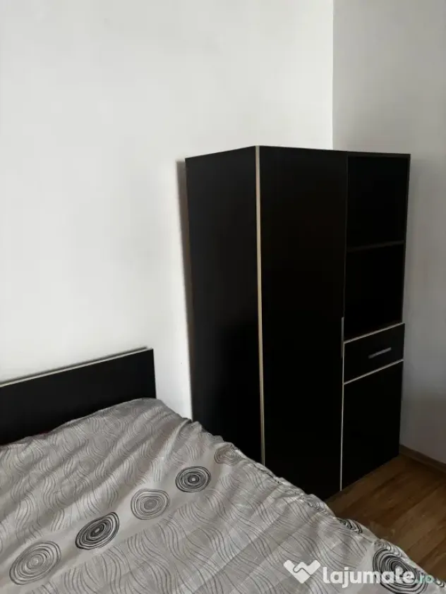 Set mobila - dormitor tineret complet - pat cu ladă, dulap, birou și comodă
