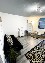 Apartament cu o cameră, renovat modern, mobilat utilat