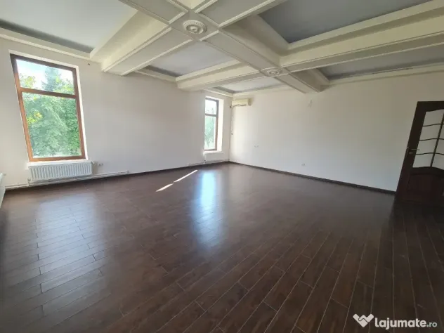 Proprietate de Lux în Arcașilor | 3 Corpuri de Clădire, 821mp - Galati (Galati)