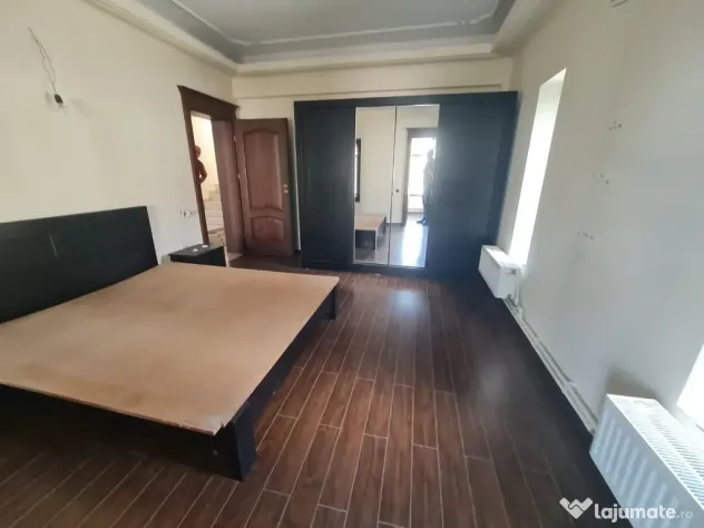 Proprietate de Lux în Arcașilor | 3 Corpuri de Clădire, 821mp - Galati (Galati)