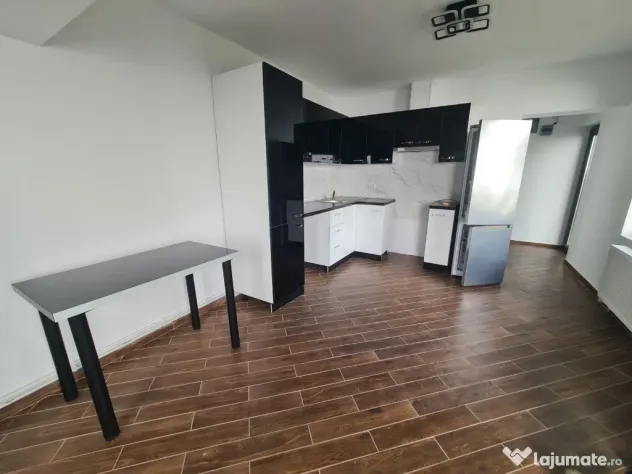 Proprietate de Lux în Arcașilor | 3 Corpuri de Clădire, 821mp - Galati (Galati)