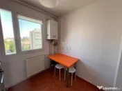 Gheorghe Lazar - Etaj intermediar cu LIFT - Decomandat - Cen