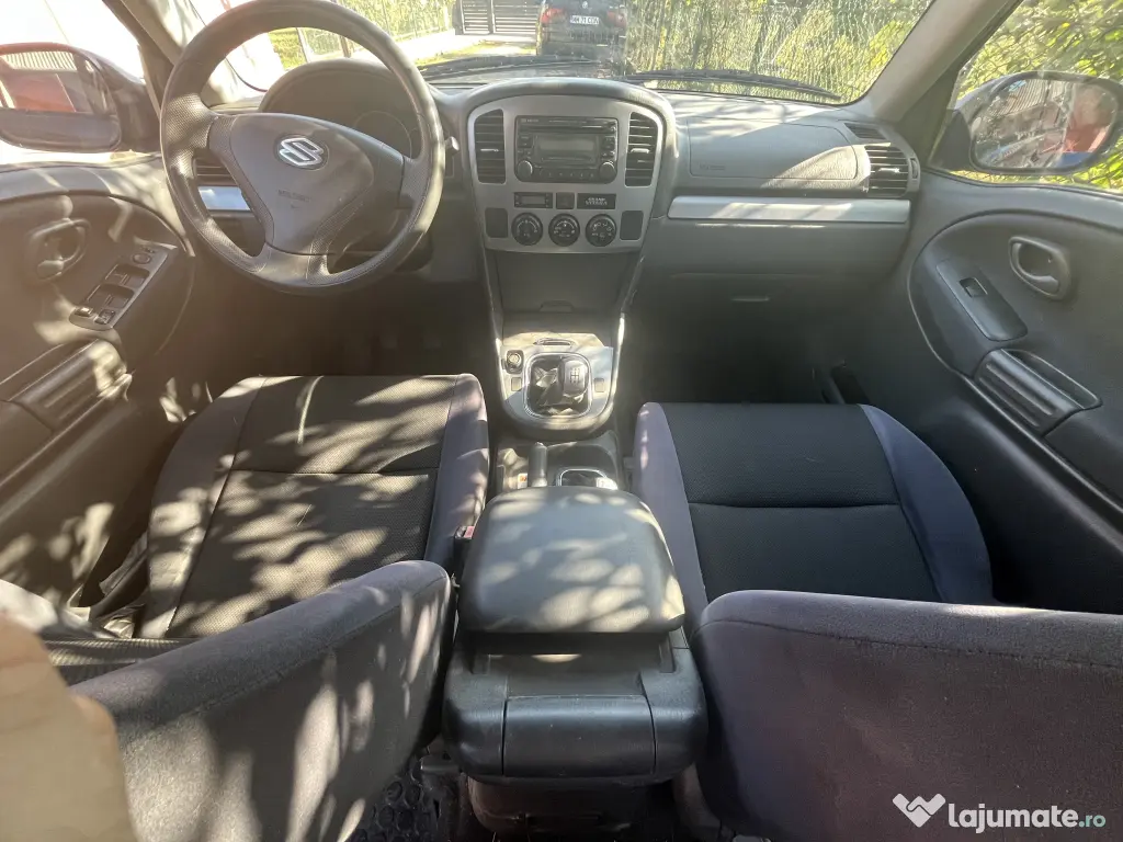 Suzuki Grand Vitara 4x4 2.0 TD A/C 2004 109 CP