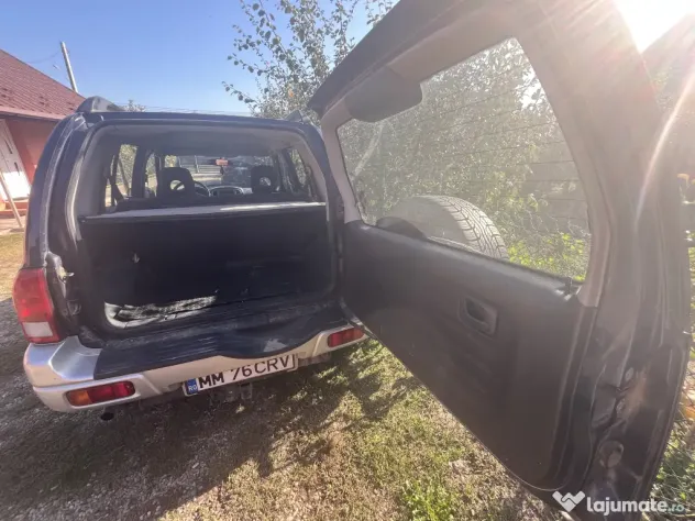 Suzuki Grand Vitara 4x4 2.0 TD A/C 2004 109 CP