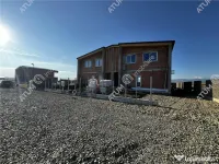 Casa moderna cu 4 camere 3 bai si teren propriu de 350 mp in 