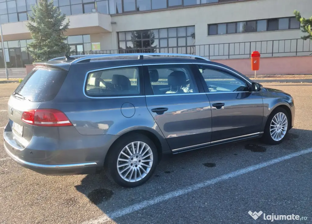 VW Passat B7 Variant 2.0 TDI DSG Highline - Carte Service & Facturi