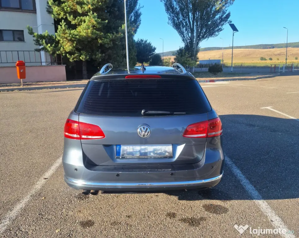 VW Passat B7 Variant 2.0 TDI DSG Highline - Carte Service & Facturi