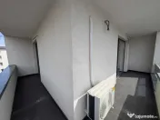 Apartament cu 3 camere, terasă de 15 mp și parcare proprie – Eroilor 