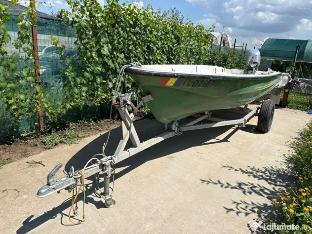 Barca Romcraft cu motor Honda de 30 CP + peridoc