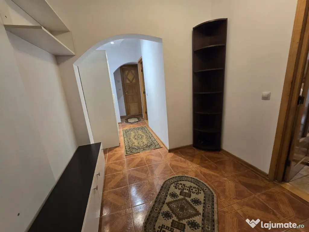 3 camere decomandate in Pacurari