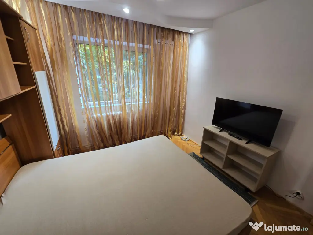 3 camere decomandate in Pacurari