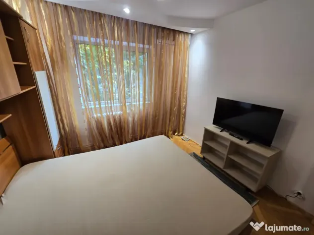 3 camere decomandate in Pacurari