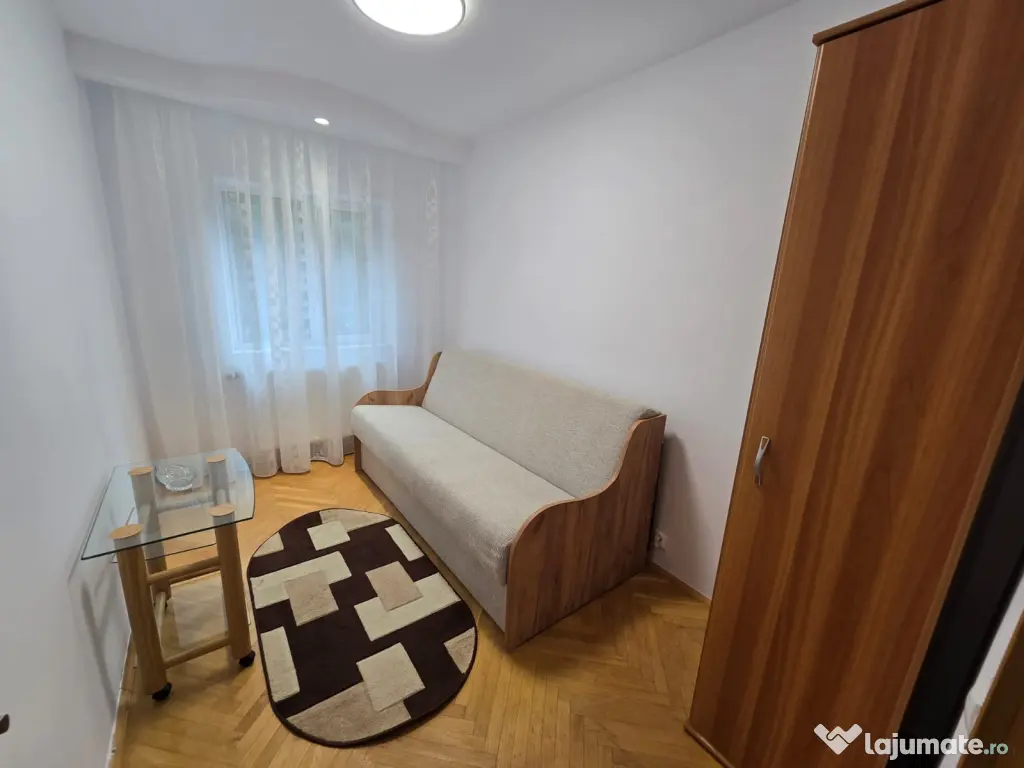 3 camere decomandate in Pacurari
