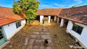 Comoraste | Vila P 1 | 12 Incaperi | 944 MP Teren | ZERO COM