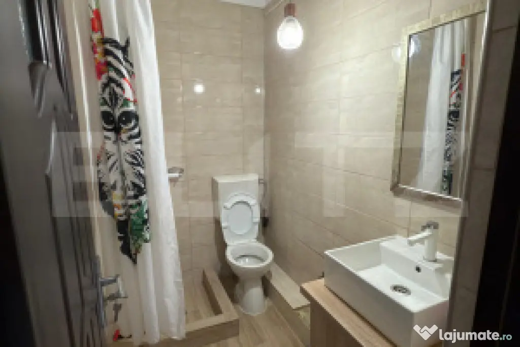 Apartament cu 2 camere, 38 mp, zona Vest - Ploiesti (Prahova)