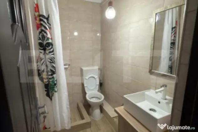 Apartament cu 2 camere, 38 mp, zona Vest - Ploiesti (Prahova)