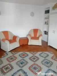 Inchiriere apartament 3 camere decomandate 