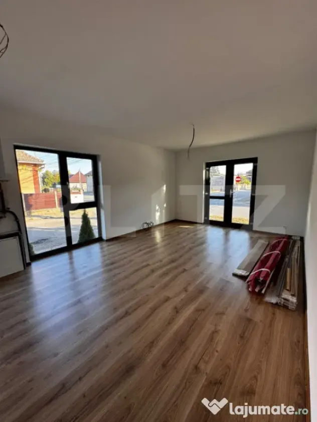 Apartament 3 camere, ultracentral, 62mp, cu parcare - Campia Turzii (Cluj)