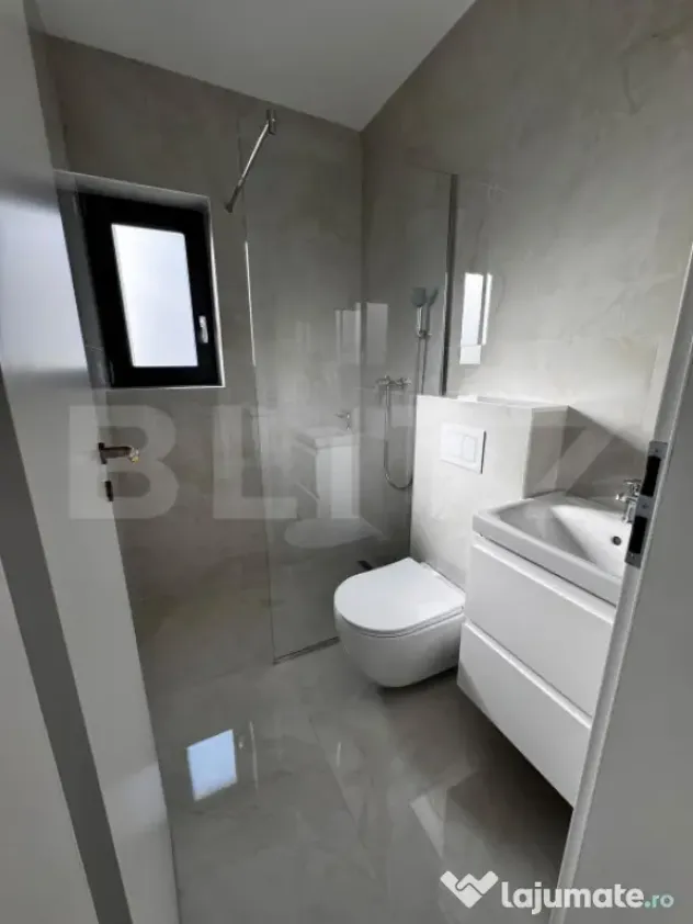 Apartament 3 camere, ultracentral, 62mp, cu parcare - Campia Turzii (Cluj)