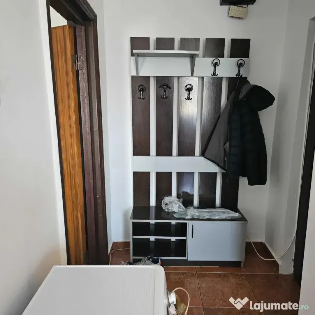 Dristor etaj 4 din 4 decomandat - Bucuresti (Bucuresti-Ilfov)