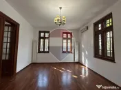 Vilă Neoclasică Arh. Enescu Cișmigiu 4 camere 